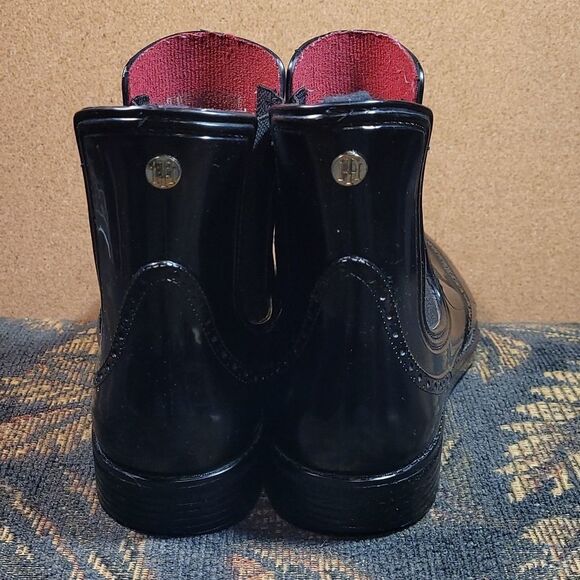 Rare Tommy Hilfiger Wing Tip Black Rain Boots- Size 9 - Picture 4 of 9